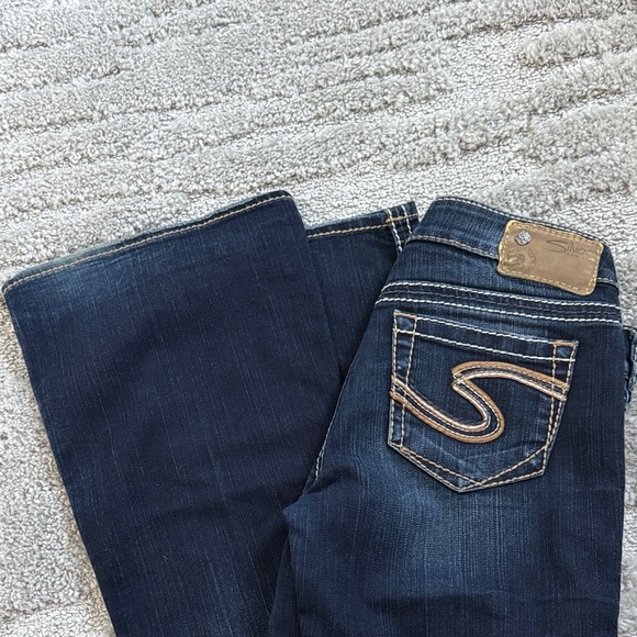 Silver Jeans Denim - Silver Jeans Frances 22” 26x33